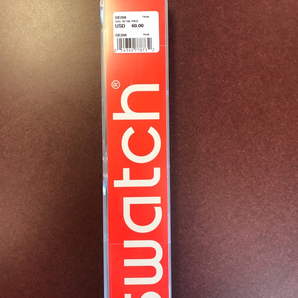 Hot pink swatch watch from Fluo Pinky Collection.